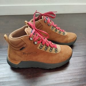 Vasque Women's Sunsetter NTX Hiking Boots Size 8 Like new without box